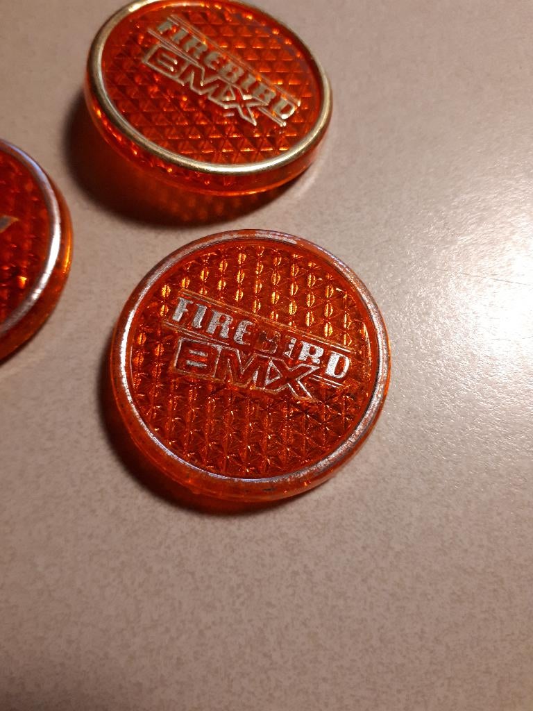 Old school BMX buttons   3 stuks / Fietscross, Ophalen of Verzenden, Zo goed als nieuw, Sport, Button