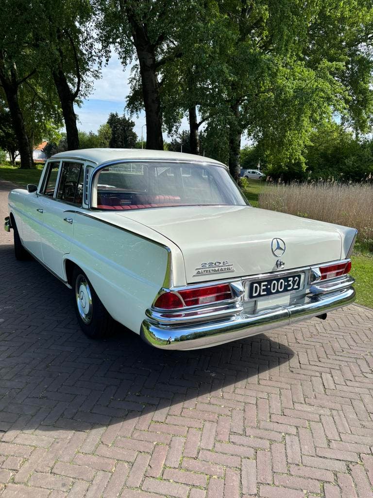 Mercedes-Benz 220S Automatic 1965, foto 4