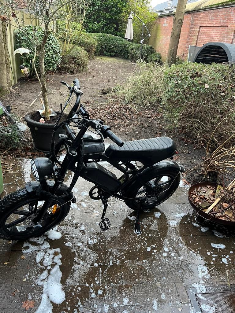 Fatbike v20, Fietsen en Brommers, Elektrische fietsen, Zo goed als nieuw, 59 cm of meer, 30 tot 50 km per accu, Ophalen