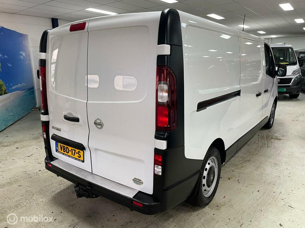 Nissan NV300