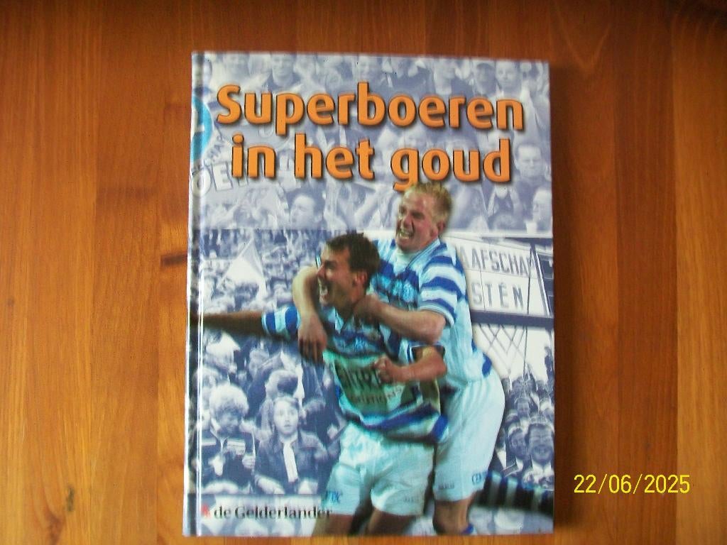 De Graafschap - Superboeren in het Goud, Verzamelen, Verzenden, Zo goed als nieuw, Overige binnenlandse clubs, Boek of Tijdschrift