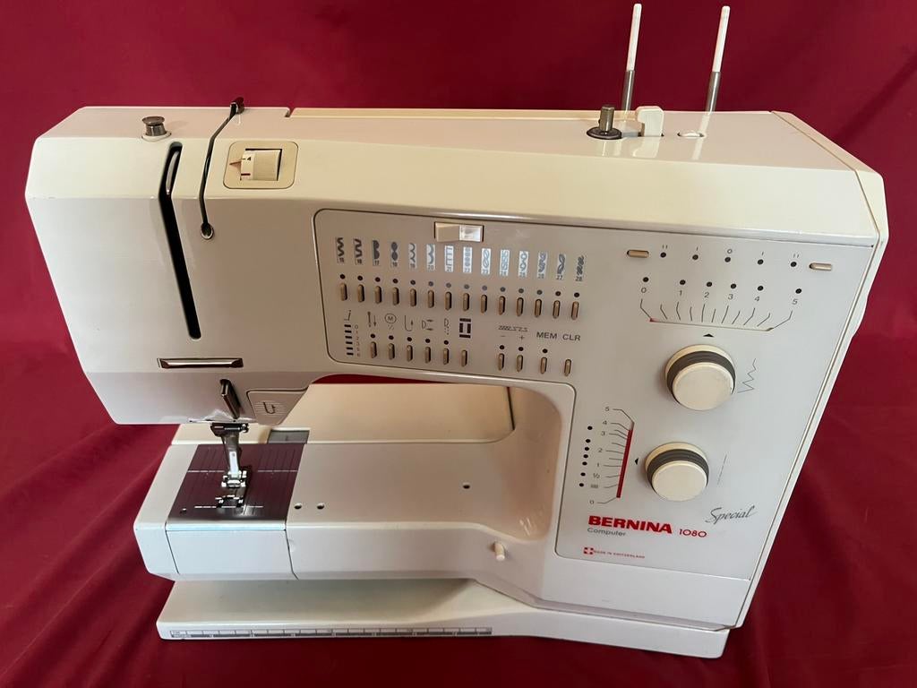 Gezocht!!!! Bernina 1080 voor onderdelen, Ophalen of Verzenden, Zo goed als nieuw, Naaimachine, Bernina