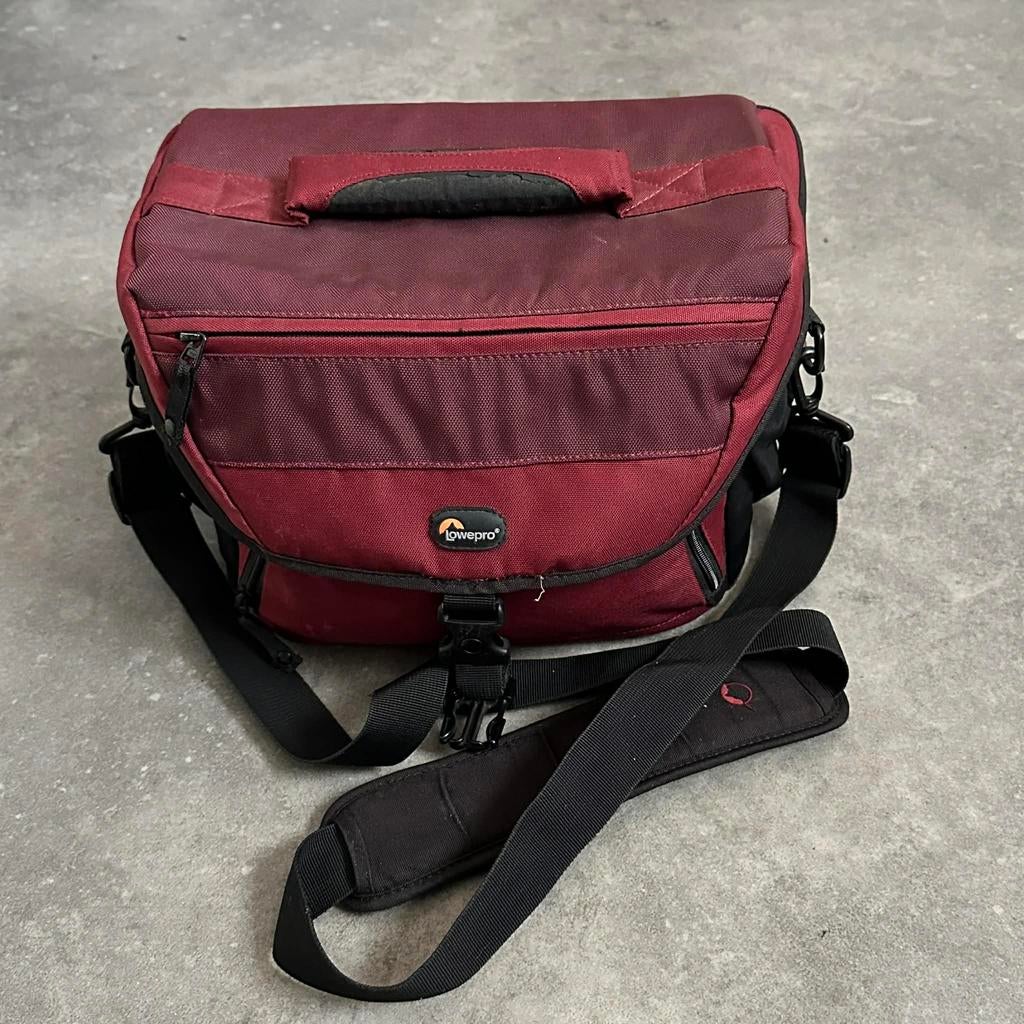 Camera tas lowepro nova 190 AW, Audio, Tv en Foto, Fotografie | Fototassen, Ophalen of Verzenden, Gebruikt, Schoudertas, Lowepro