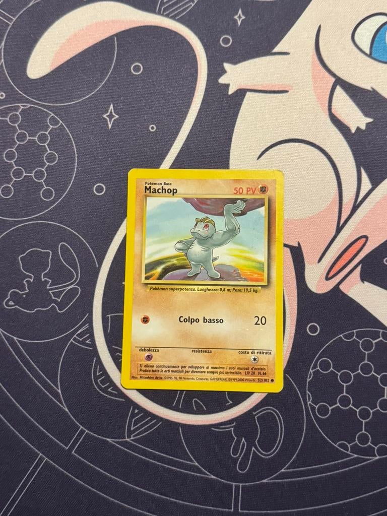 Pokémon kaarten Machop #52 Italiaans Base set, Ophalen of Verzenden, Zo goed als nieuw, Losse kaart