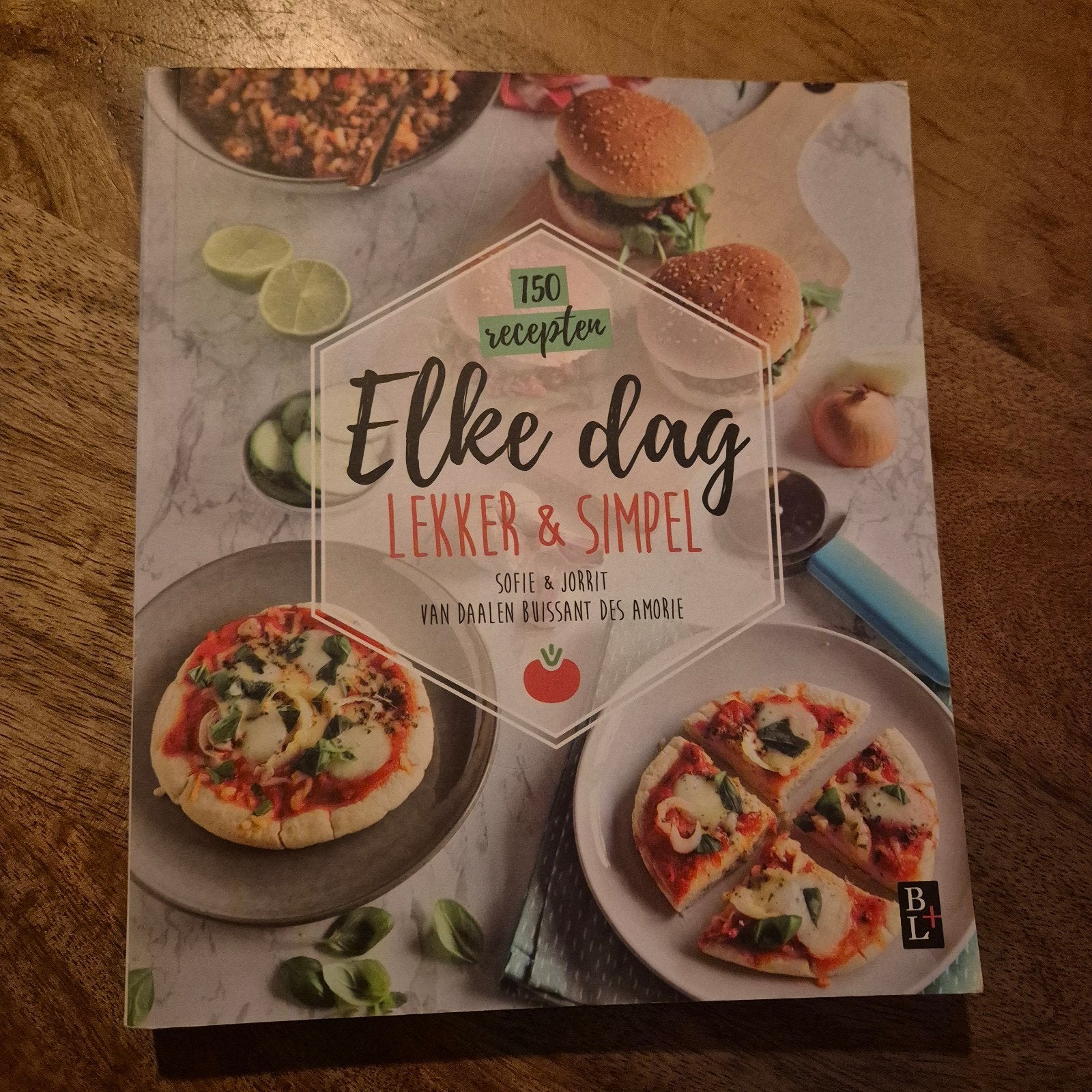 Elke dag lekker & simpel - 150 recepten kookboek, Ophalen, Tapas, Hapjes en Dim Sum, Zo goed als nieuw, Sofie & Jorrit van Daalen Buissant des Amorie