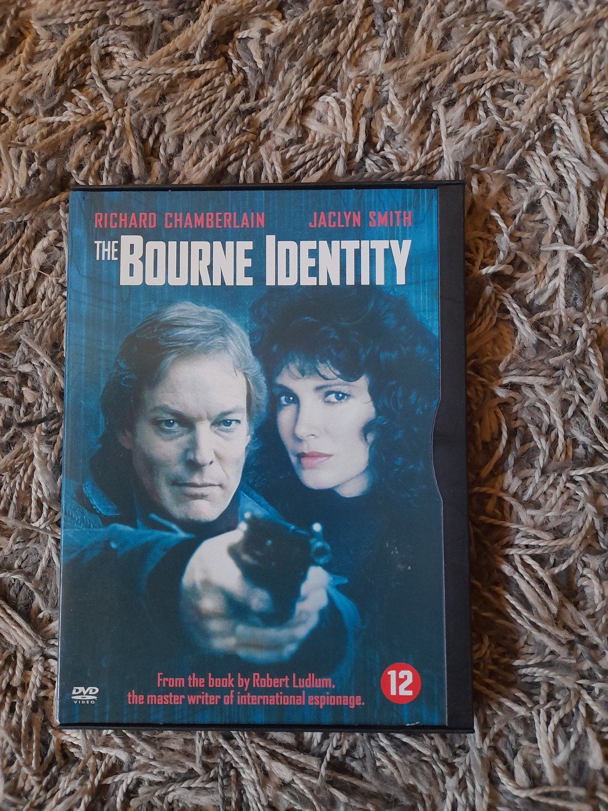The bourne identity, Nederlands, Actiethriller, Ophalen of Verzenden, Zo goed als nieuw