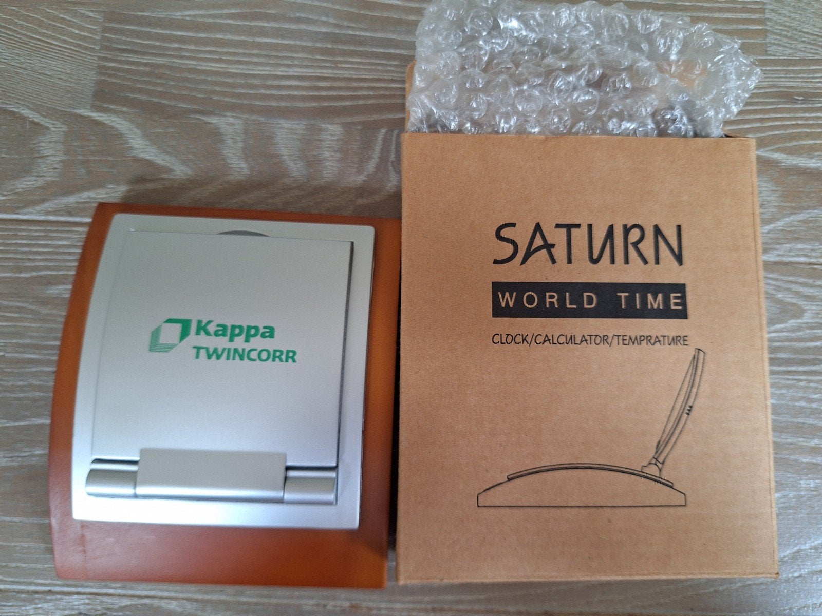 Nieuwe Saturn Wereldklok met Rekenmachine, Ophalen of Verzenden, Nieuw
