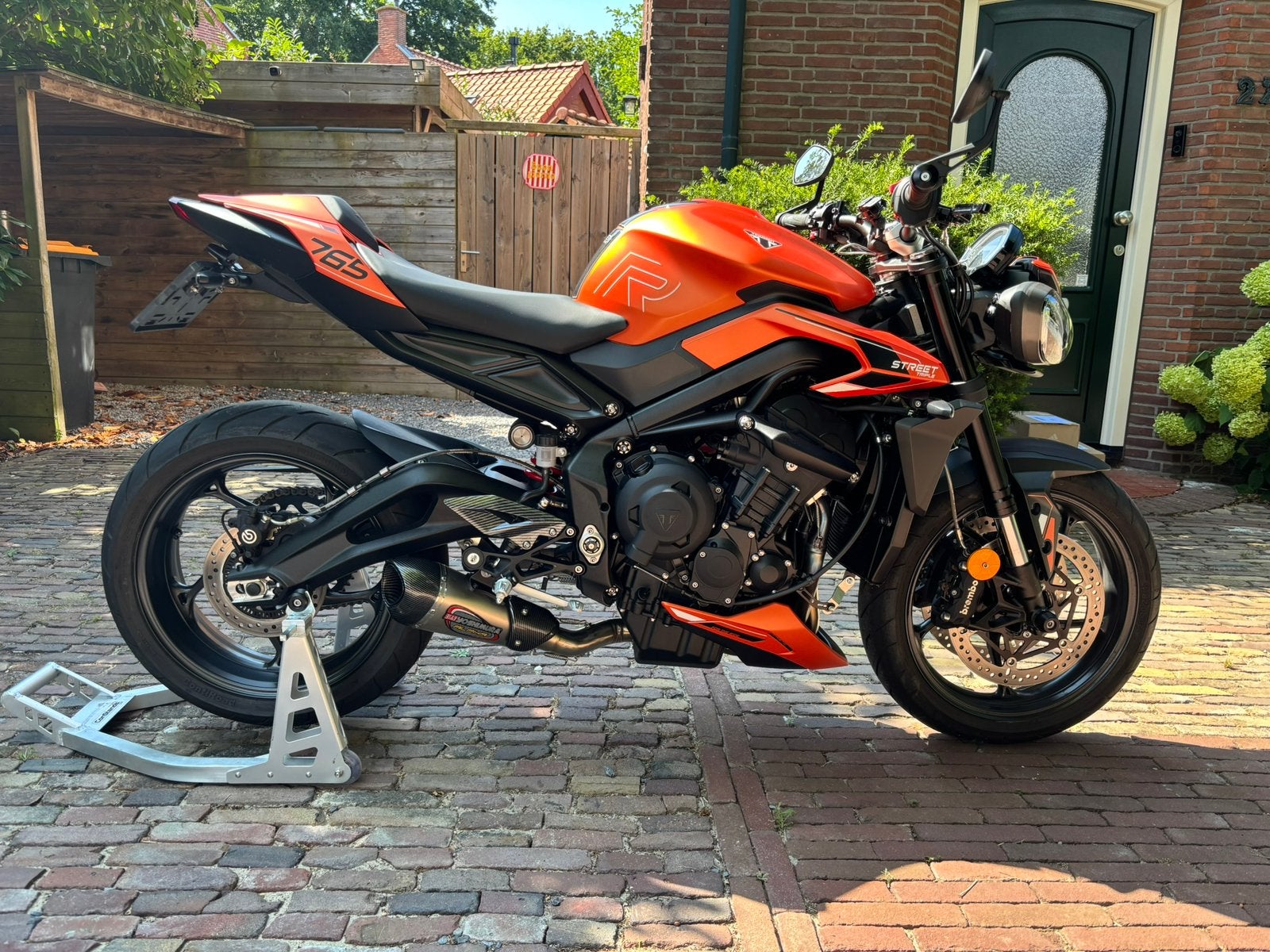 Triumph Street Triple R 765 - 2024 - nieuwstaat - veel extra, Motoren, Motoren | Triumph, 3 cilinders, Particulier, 765 cc, Naked bike