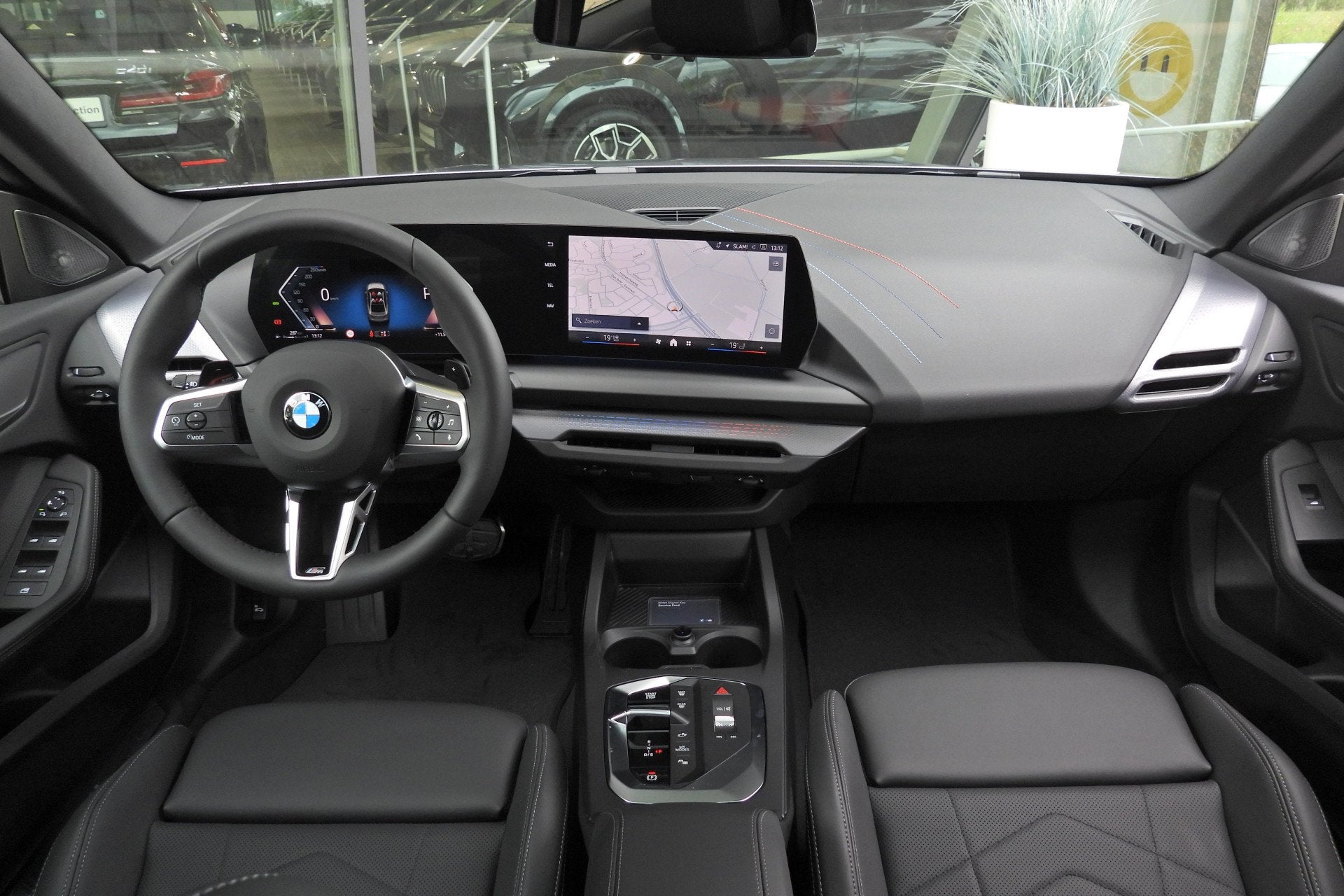 BMW 2 Serie Gran Coupé 220 M Sport Automaat / Panoramadak /, Auto's, Zwart, 156 pk, Leder, Bedrijf