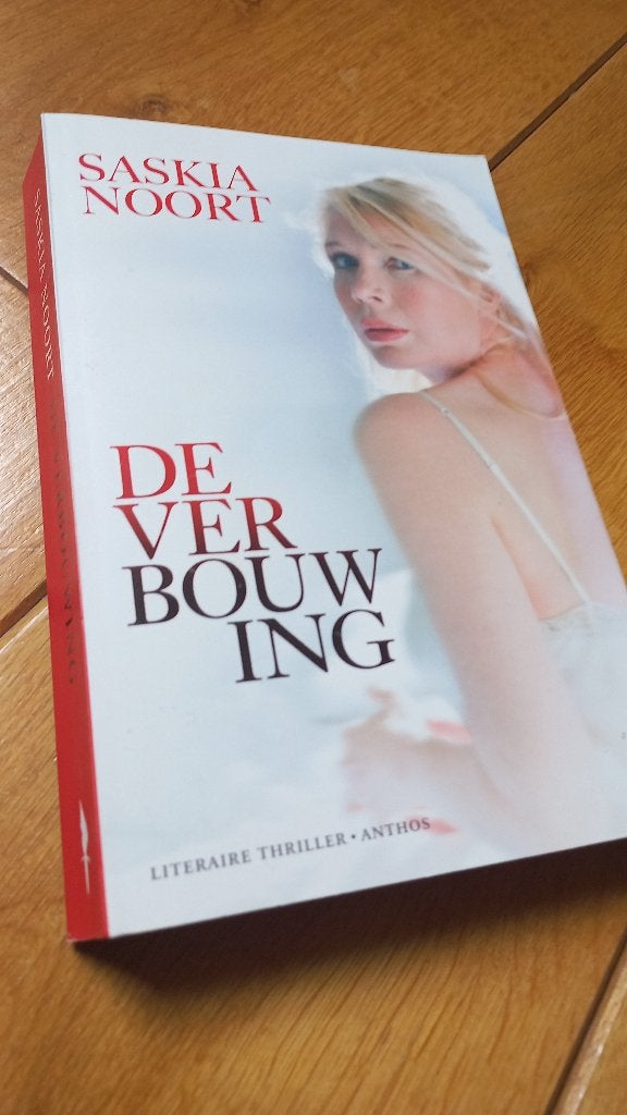 Saskia Noort - De Verbouwing, Boeken, Thrillers, Zo goed als nieuw, Nederland, Ophalen of Verzenden
