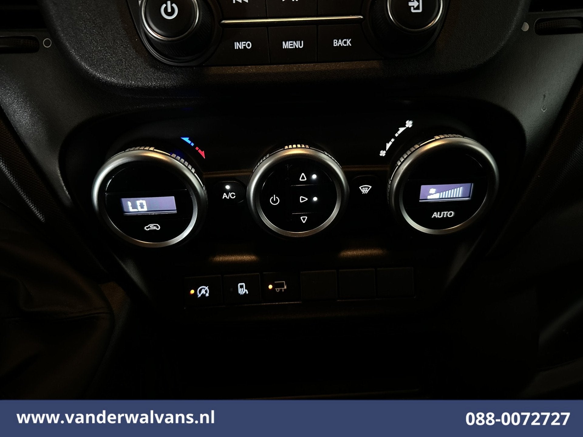 Iveco Daily 35C16H 157pk Bakwagen Laadklep Dubbel Lucht Euro, Auto's, Gebruikt, Iveco, Wit, Bedrijf