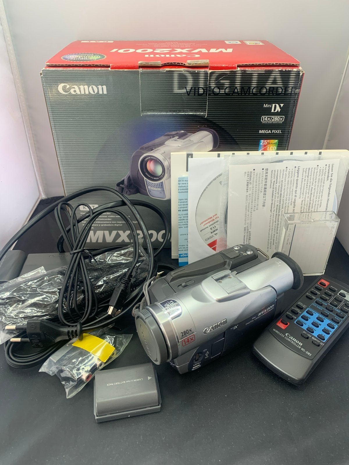 Canon MVX200i Mini DV Camcorder - Complete Set, Mini dv, Gebruikt, Canon, Ophalen of Verzenden