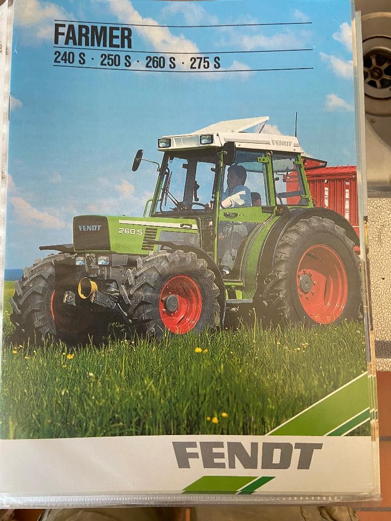 Tractorfolders, Boeken, Catalogussen en Folders, Zo goed als nieuw, Folder, Ophalen of Verzenden