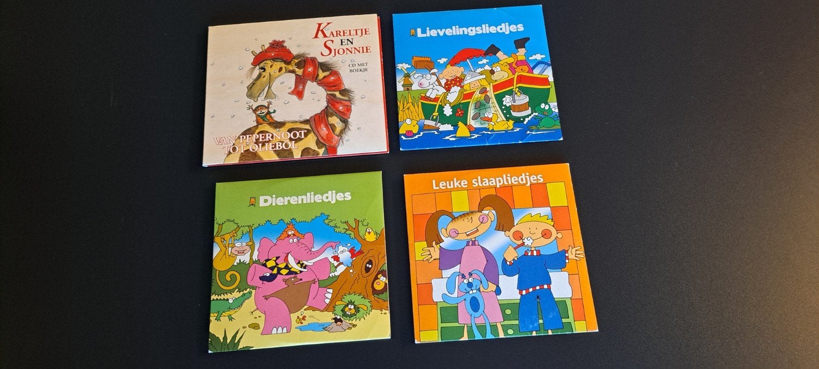 4 leuke cd's met kinderliedjes!

Kareltje en Sjonnie.
Lievel, Ophalen of Verzenden, Zo goed als nieuw