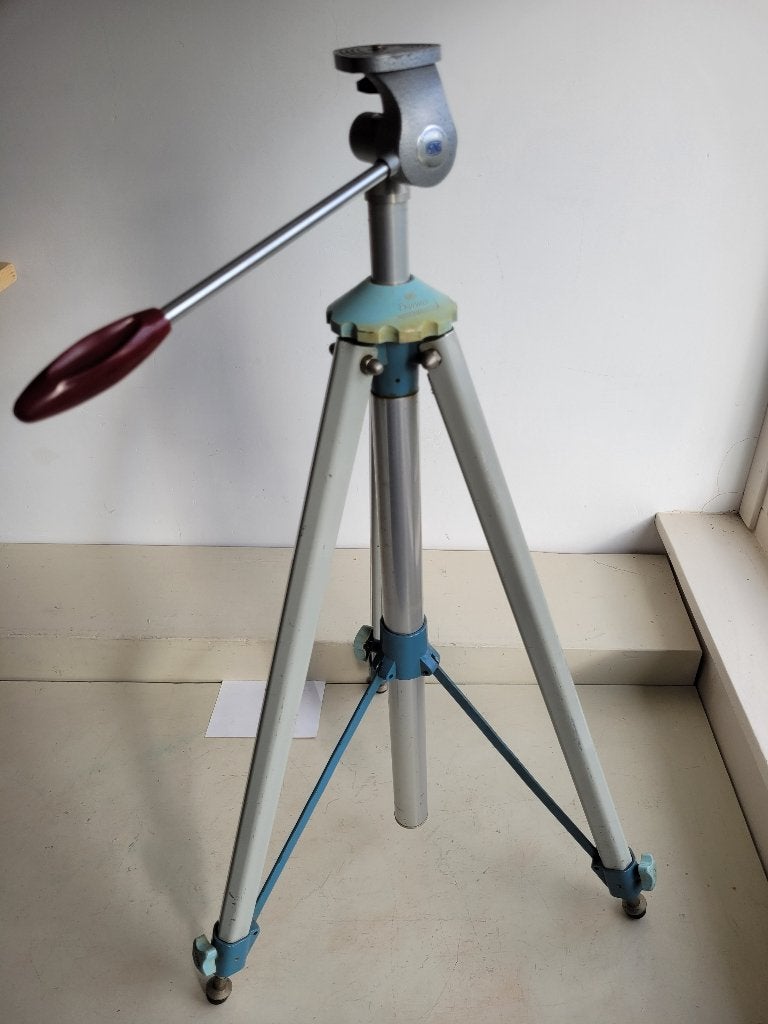Vintage statief ISING - BERGNEUSTADT - jaren 50, Audio, Tv en Foto, Fotografie | Statieven en Balhoofden, Gebruikt, 150 tot 175 cm