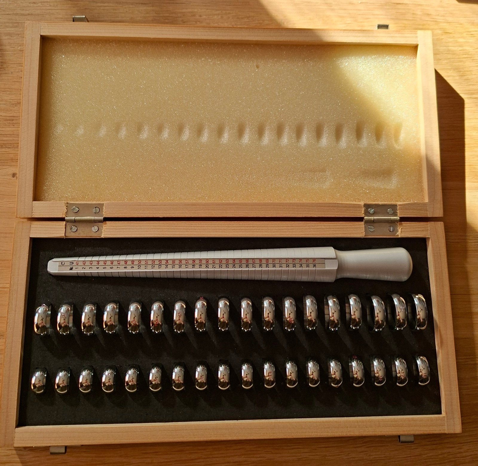37-delige ringmaatset van Paulimot met ringmeter en ringen, IJzer of Staal, Ophalen of Verzenden, Zo goed als nieuw, Dame of Heer