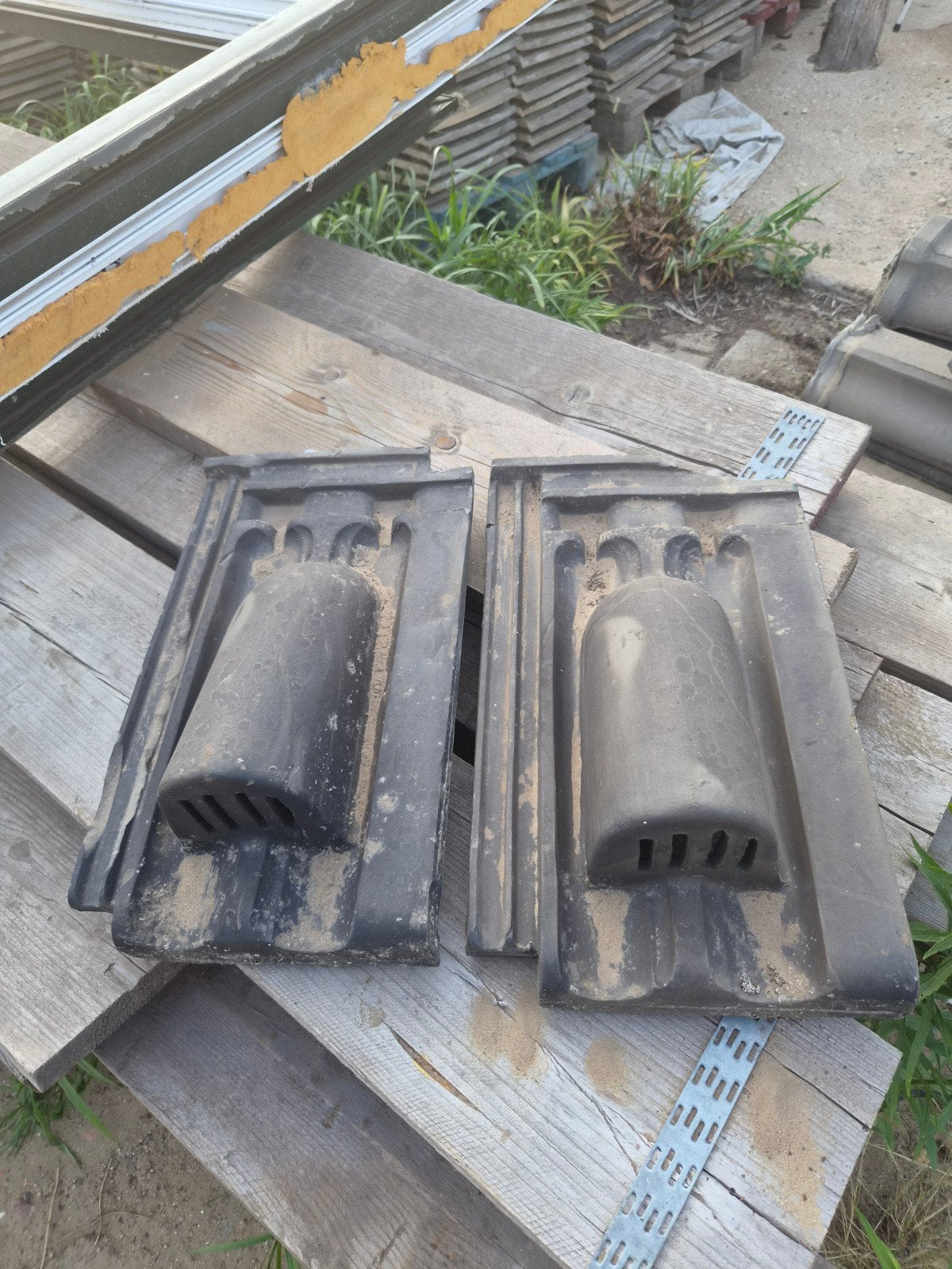 Vlakke mulden ventilatiepannen, Doe-het-zelf en Verbouw, Dakpannen en Dakbedekking, Ophalen, Gebruikt, Steen of Klei, 15 m² of meer