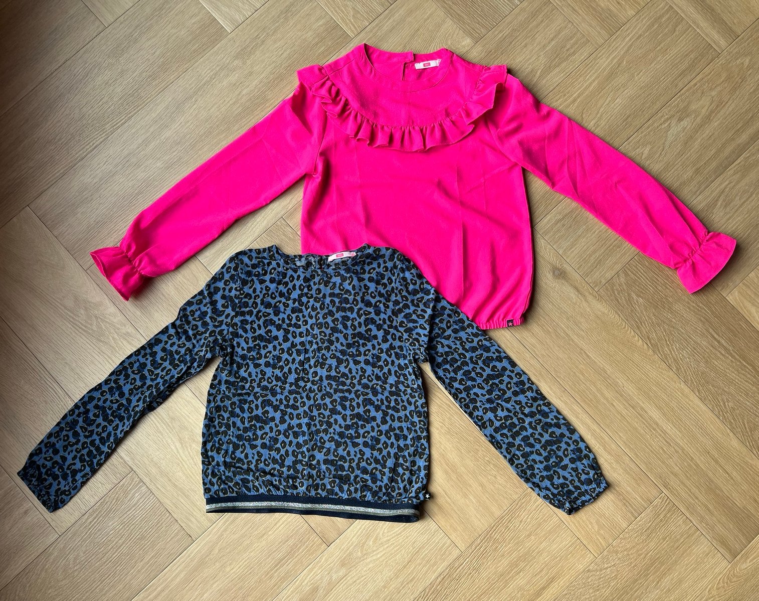 Blouse 2x, We, maat 134/140, Kinderen en Baby's, Kinderkleding | Maat 134, WE, Meisje, Overhemd of Blouse, Ophalen of Verzenden