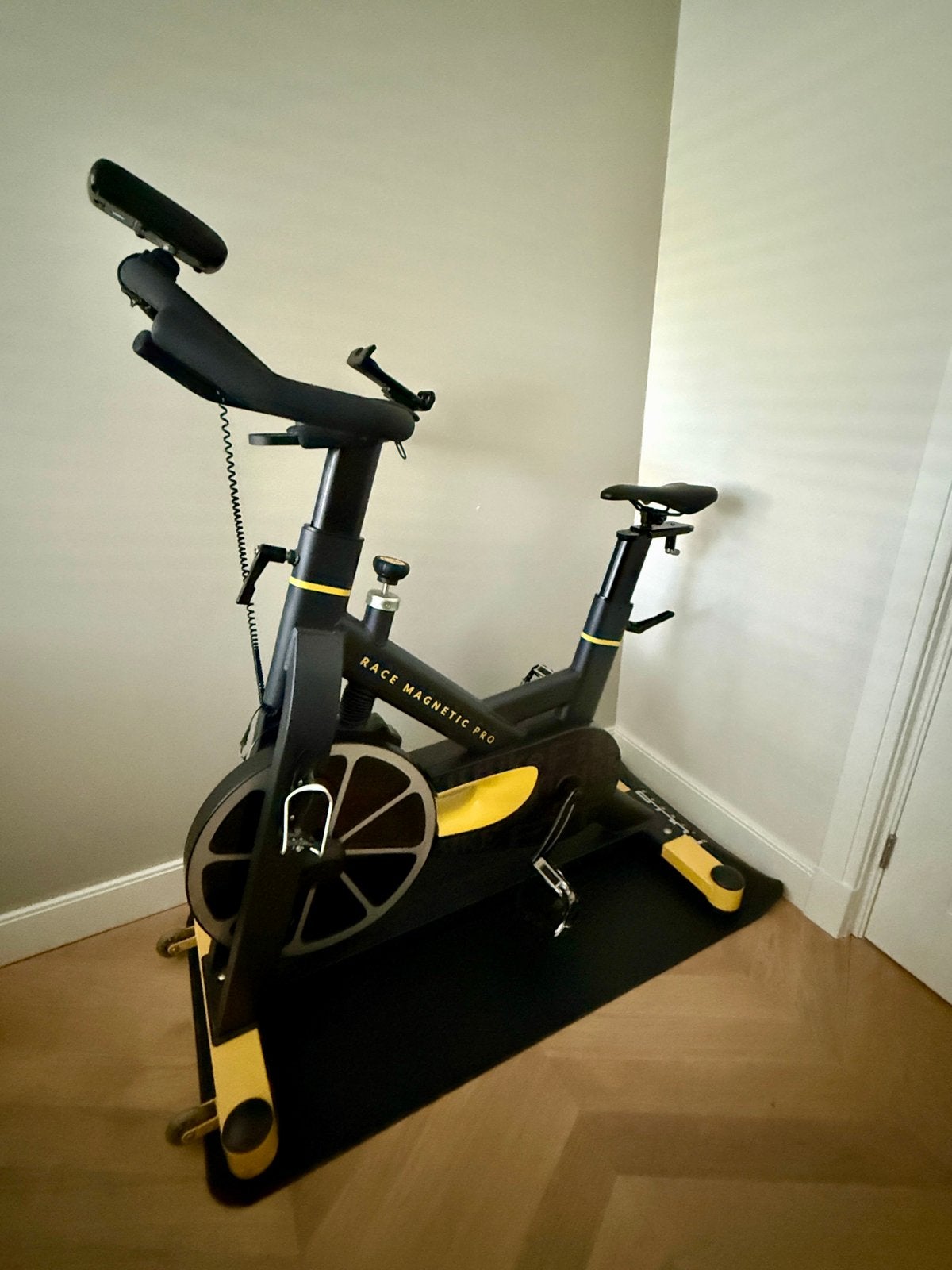 Fitbike Race Magnetic Pro, Ophalen, Zo goed als nieuw, Spinningfiets
