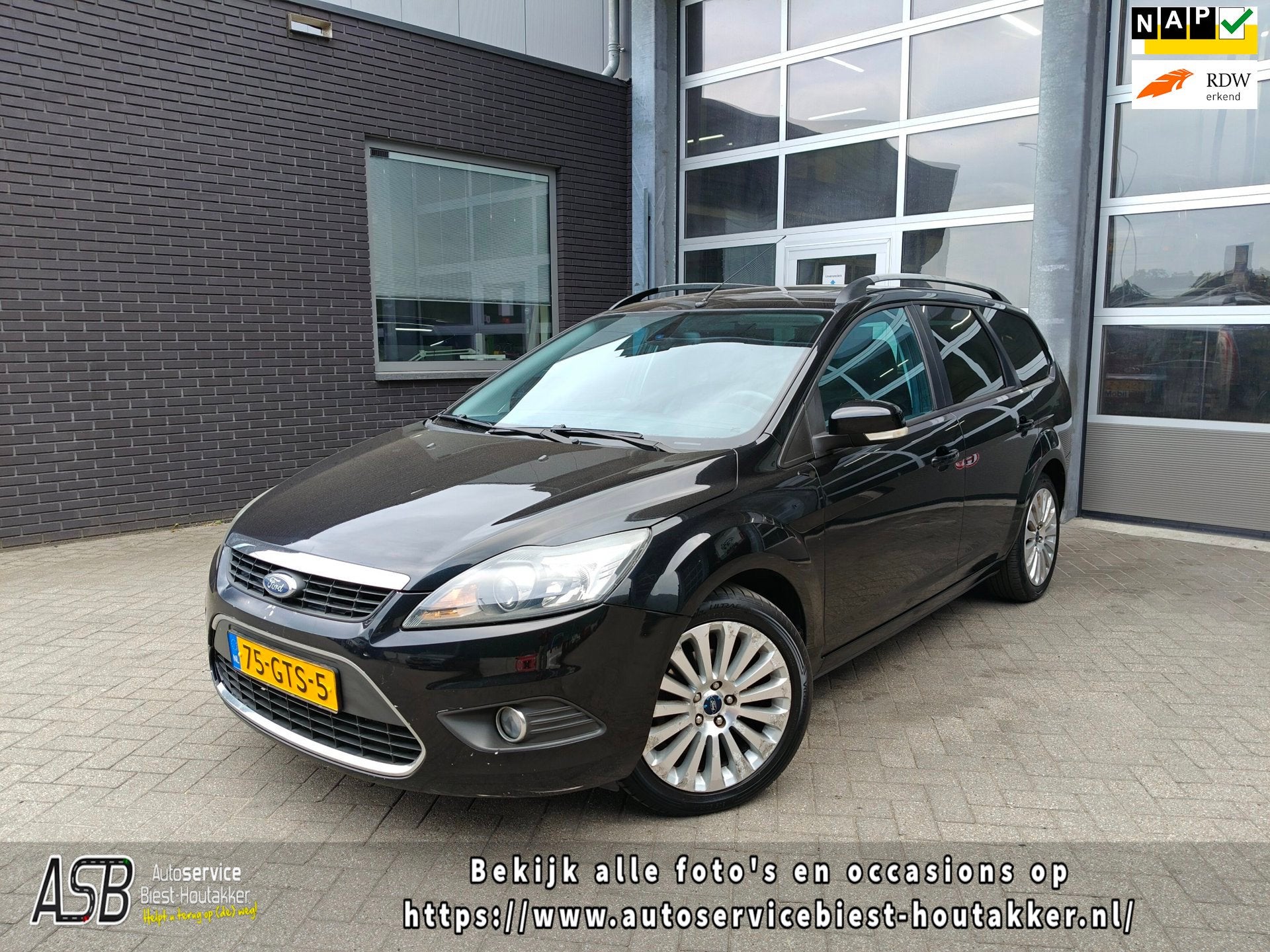 Ford Focus Wagon 1.6 Titanium | Airco | Cruise | Panorama Sc, 1596 cc, Gebruikt, 4 cilinders, Zwart