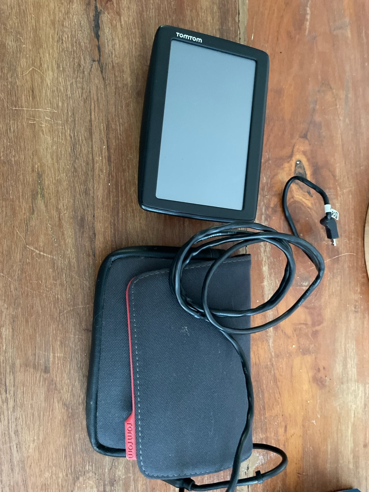TomTom navigatiesysteem met hoesje en kabel, Auto diversen, Ophalen, Gebruikt