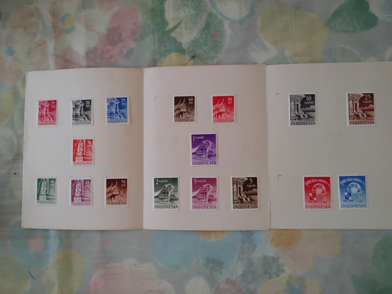 Speciaal mapje Indonesië met hoge waarde, Postzegels en Munten, Postzegels | Volle albums en Verzamelingen, Ophalen of Verzenden