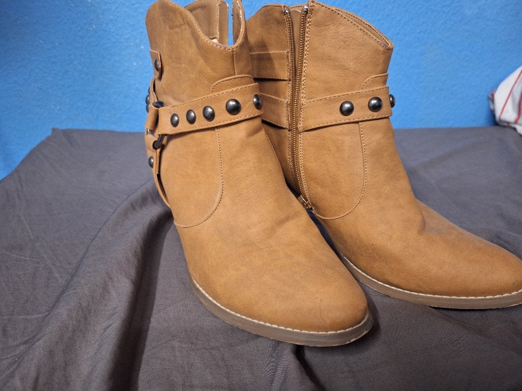 Fabs Enkellaarsjes maat 40/41, Kleding | Dames, Fabs, Bruin, Lage of Enkellaarzen, Ophalen of Verzenden
