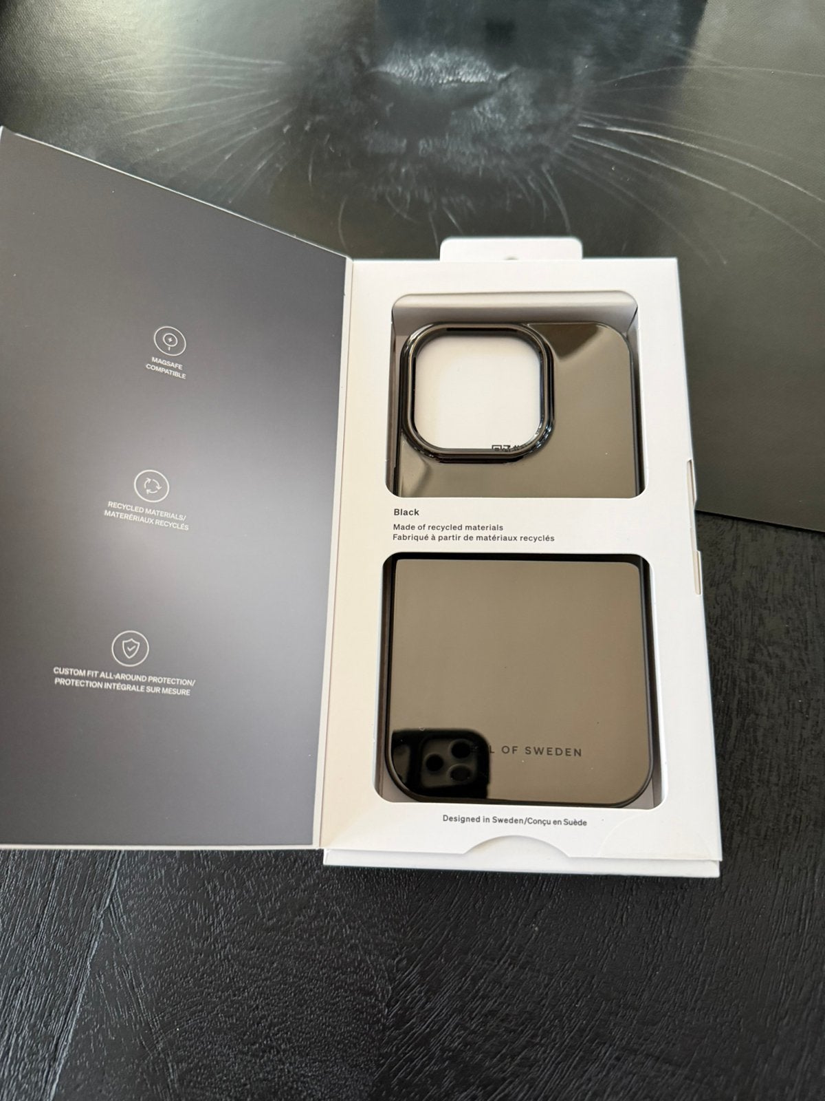 Zgan Ideal of sweden black mirror case Iphone 15 pro, Ophalen of Verzenden, Zo goed als nieuw