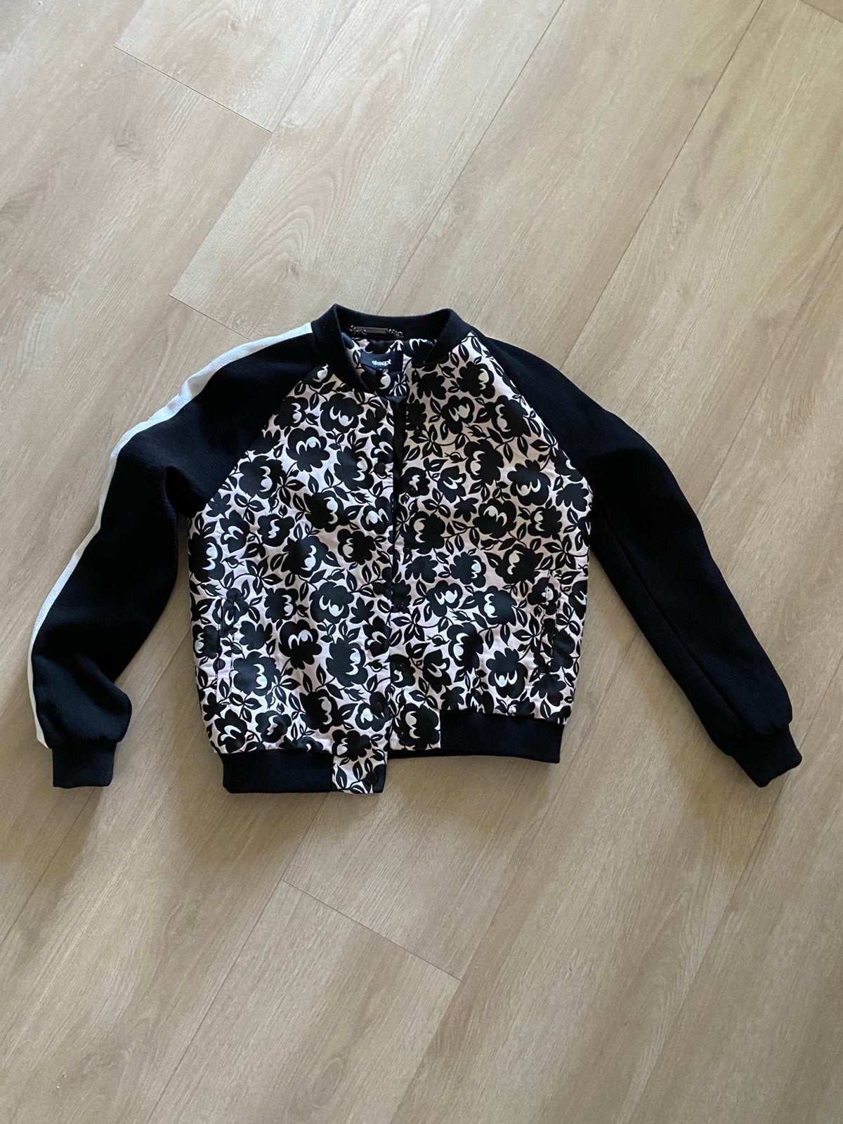 Leuke bomber jack vestje dames van Shoeby eksept maat S, Ophalen of Verzenden, Zo goed als nieuw, Maat 36 (S), Zwart