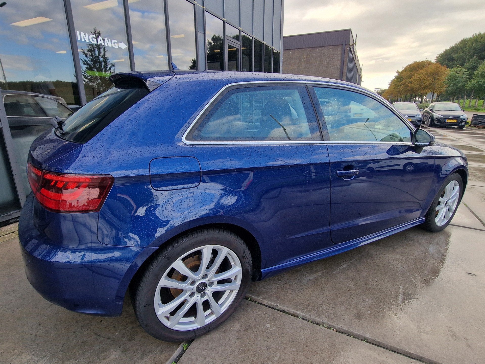 Audi A3 1.6 TDI ultra Attraction Pro Line plus - Cruise - Cl, Voorwielaandrijving, Euro 5, Stof, Gebruikt