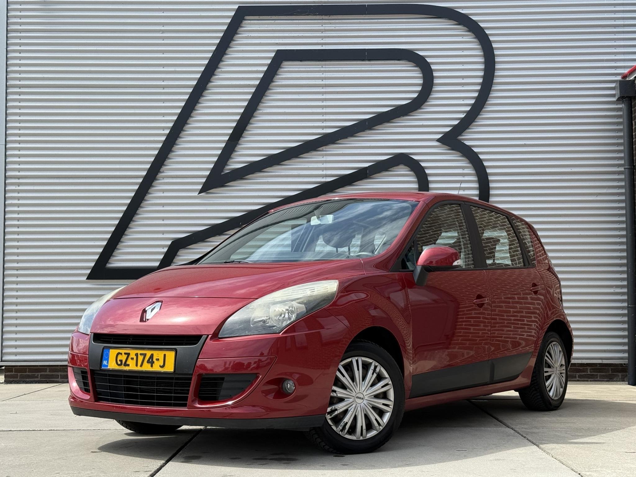 Renault Scénic 1.6 Expression Airco|Elek Ramen|Trekhaak|D-r, Auto's, Voorwielaandrijving, Euro 5, Stof, Gebruikt