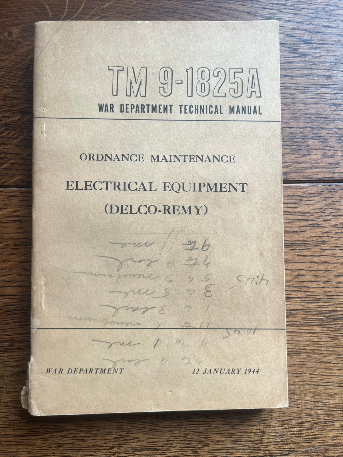 WO2 Amerikaans technich voorschrift Delco-Remy Sherman tank, Amerika, Verzenden, Boek of Tijdschrift