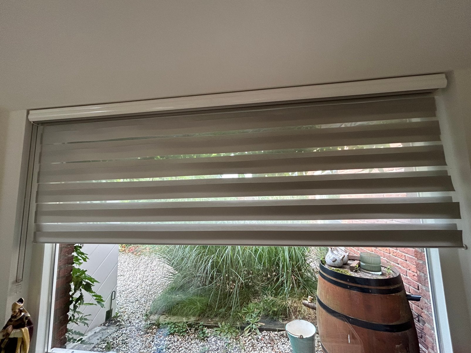 Prachtige grote blind 226-230 (koof) in Huizen, Ophalen, Zo goed als nieuw
