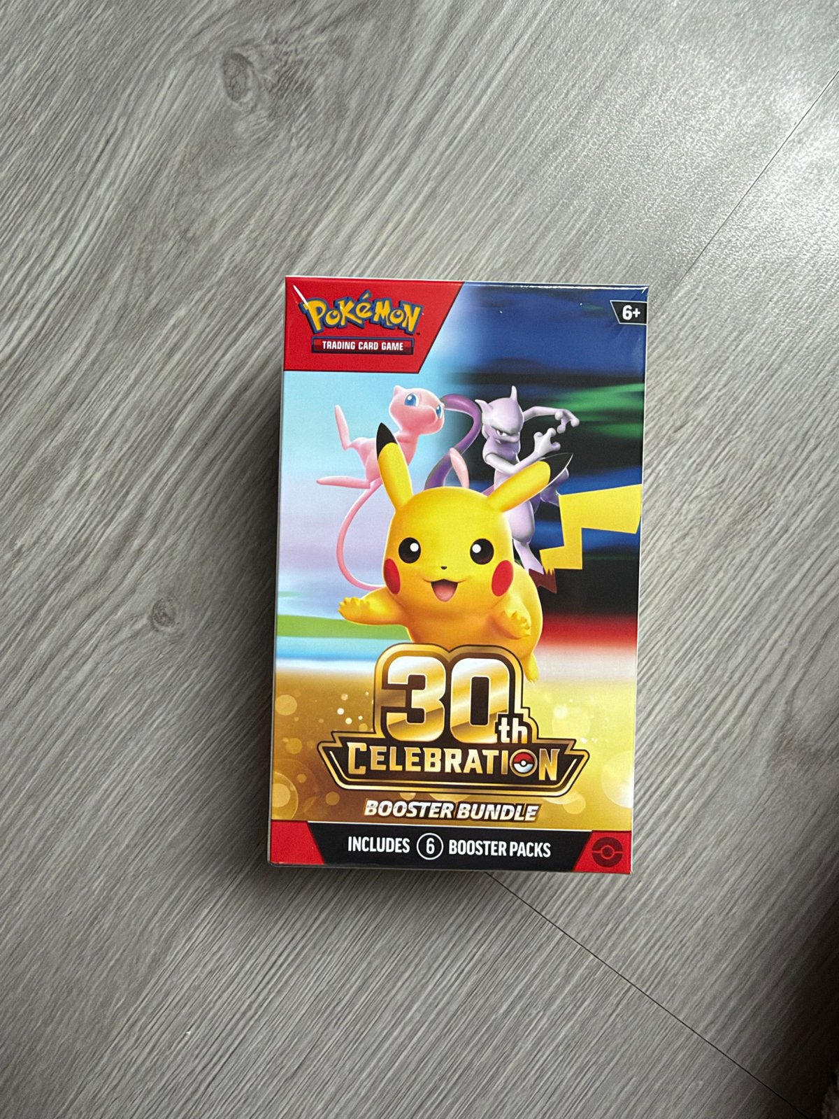 Pokémon 30th Celebration Booster Bundle, Ophalen of Verzenden, Nieuw, Booster