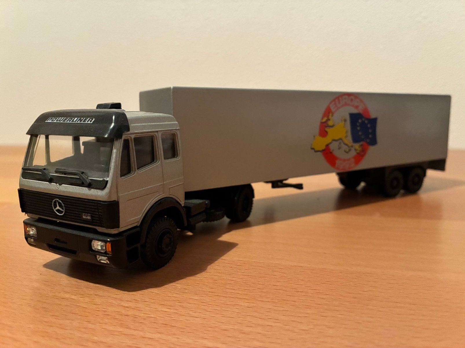 Lion Toys Mercedes-Benz trekker met oplegger, Ophalen of Verzenden, Zo goed als nieuw, Bus of Vrachtwagen, Lion Toys