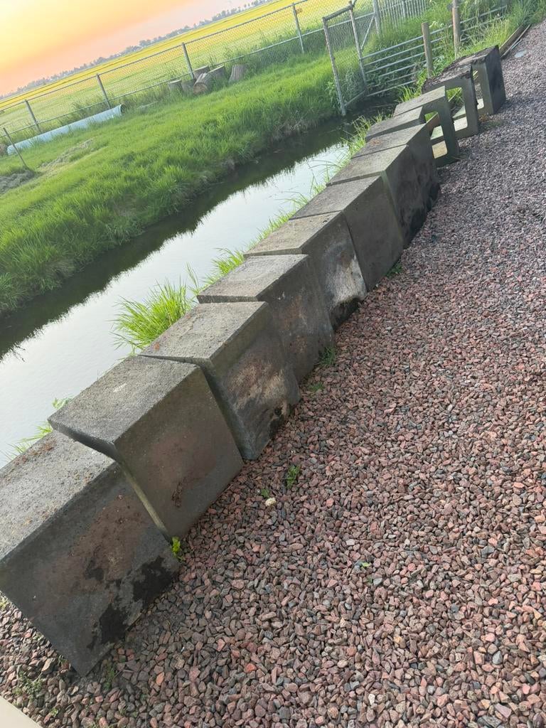 U-element beton voor bloembakken of vijvers te maken., Ophalen, Zo goed als nieuw, Beton