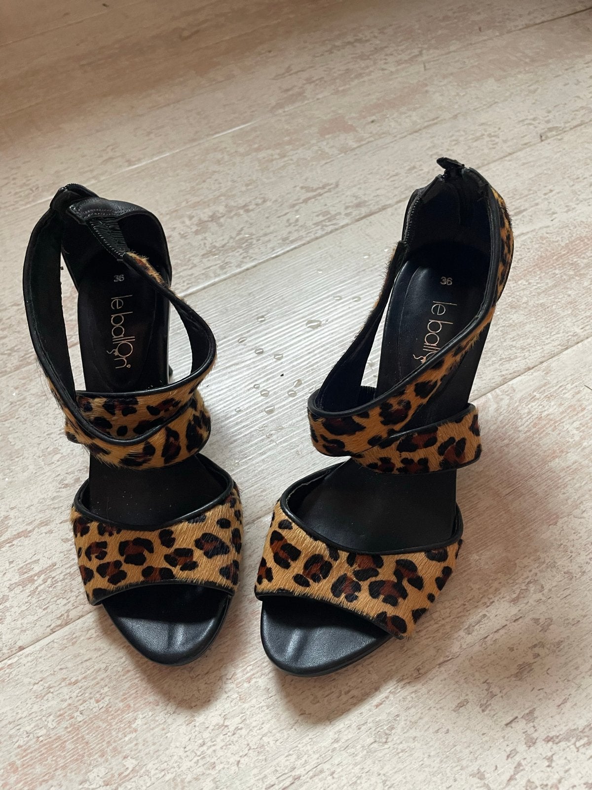Le Ballon sandalen met panterprint, maat 36, Bruin, Zo goed als nieuw, Sandalen of Muiltjes, Ophalen of Verzenden