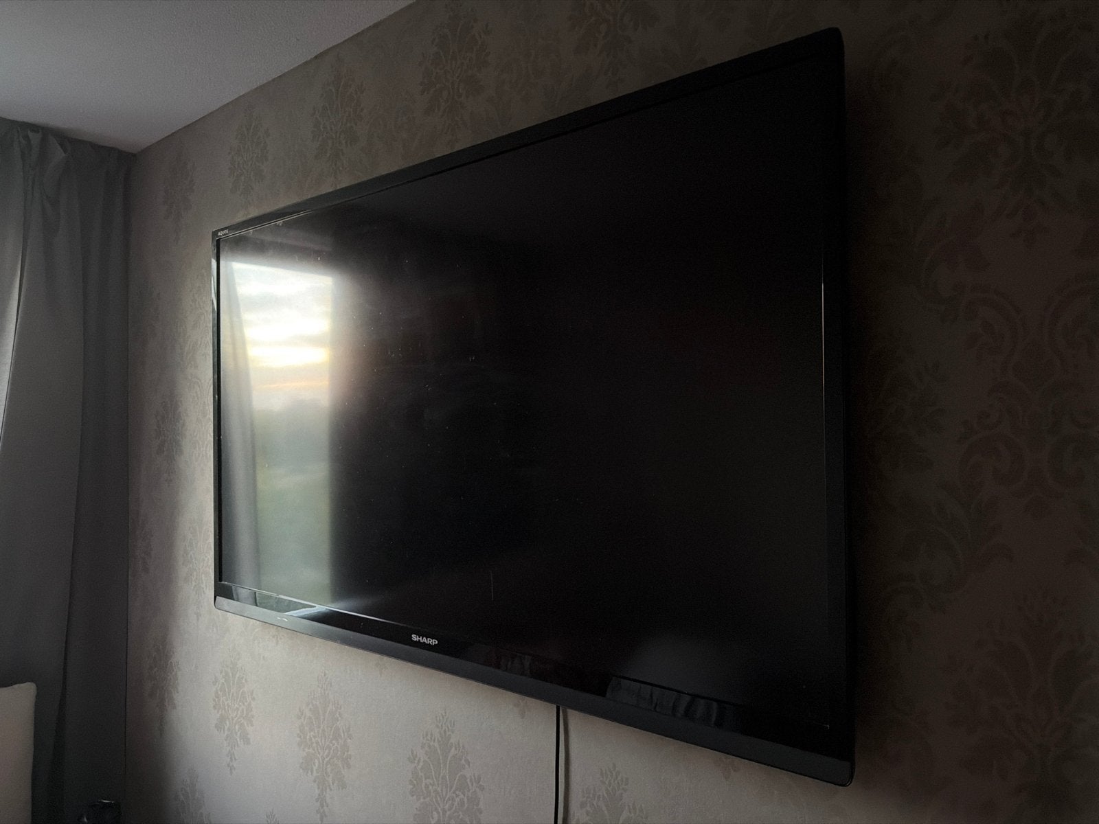 Sharp TV - Goede staat, Ophalen, Gebruikt, 100 cm of meer, Sharp