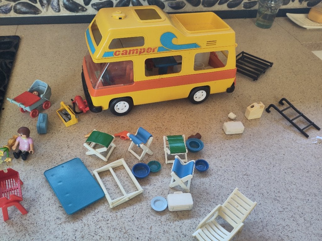 Playmobil Camper set, lijkt op volkswagen, Kinderen en Baby's, Speelgoed | Playmobil, Ophalen of Verzenden, Gebruikt, Complete set