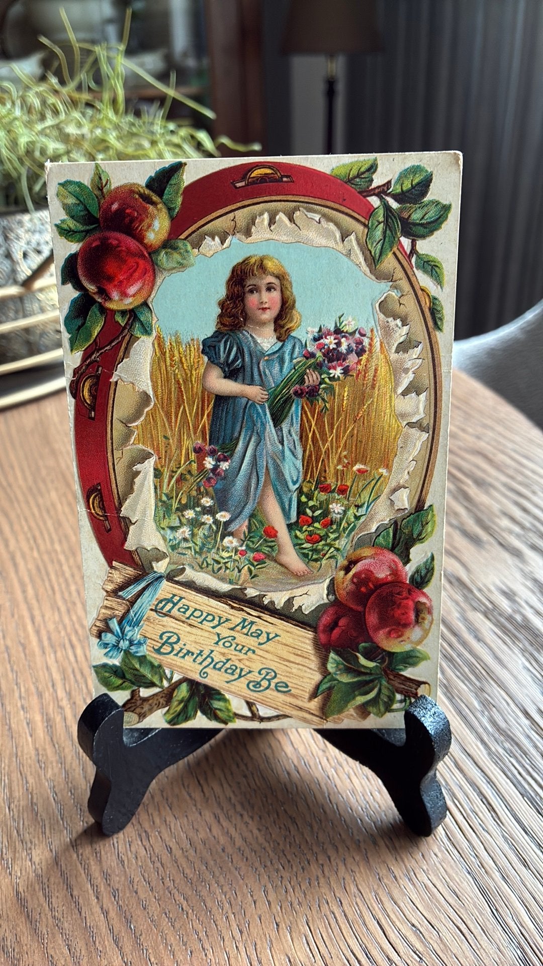 Mooie reliefkaart.1911.Meisje met veldboeket.Korenaren,fruit, Ophalen of Verzenden, Voor 1920, Gelopen, Kinderen