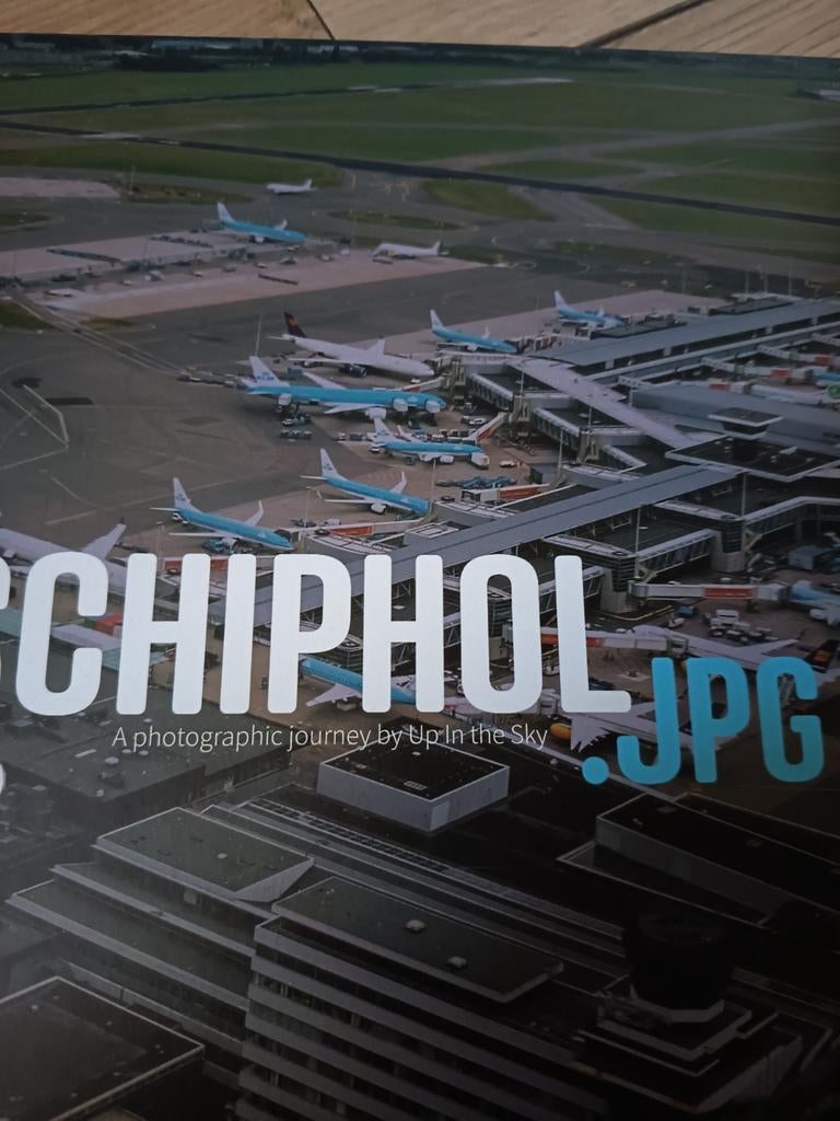 Nieuw boek: alles over Schiphol., Ophalen of Verzenden, Nieuw, Boek of Tijdschrift