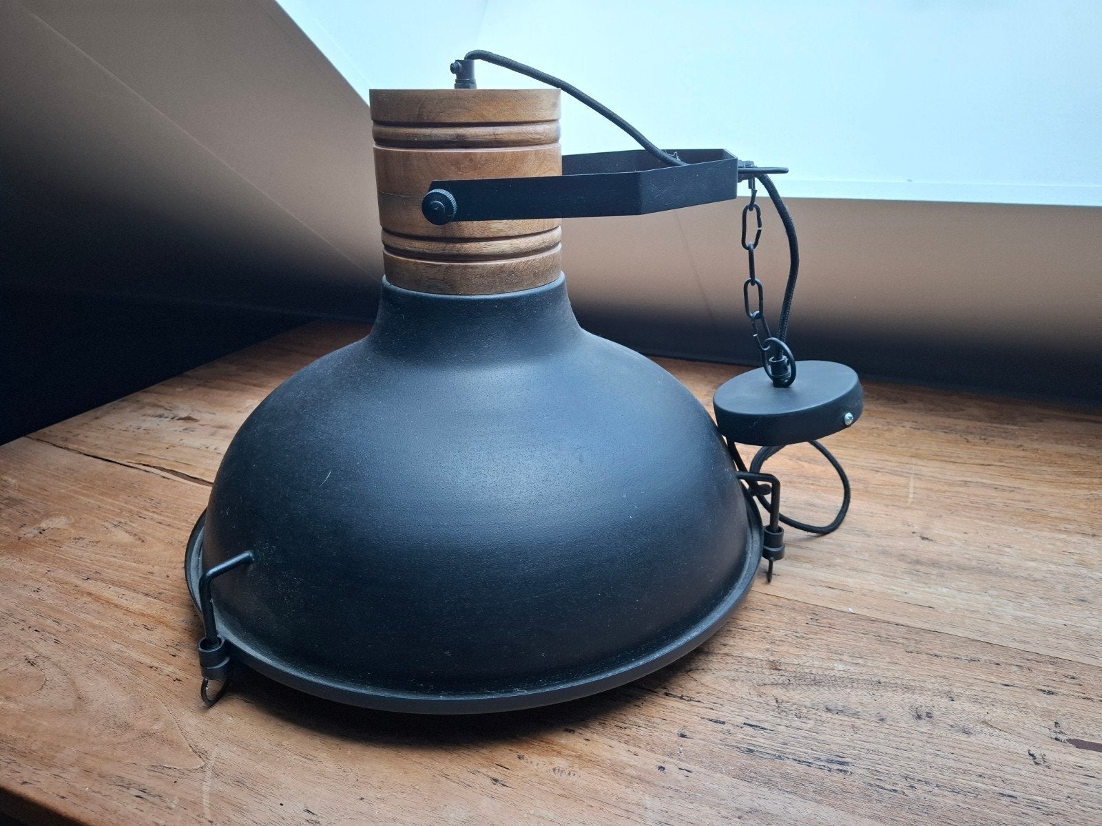 Industriële hanglamp - Zwart metaal met hout, Ophalen, Gebruikt, E27 (groot), Industrieel