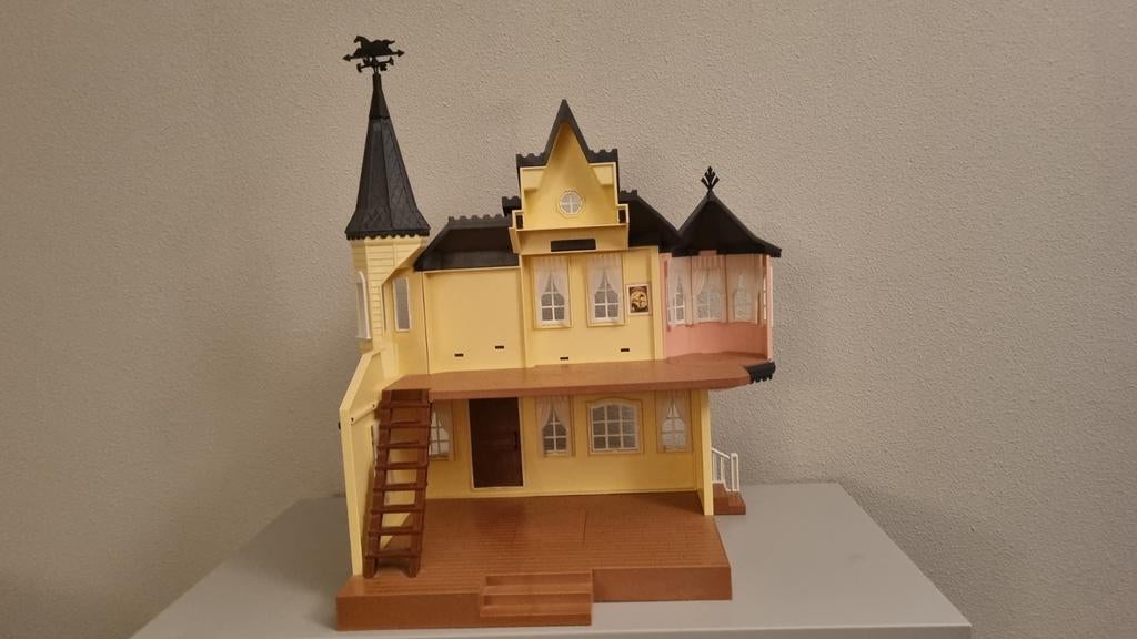 Playmobil Spirit huis +Lucky's slaapkamer, set 9475 en 9476, Ophalen of Verzenden, Zo goed als nieuw, Poppenhuis