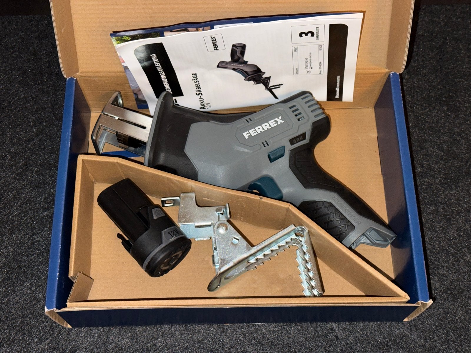 Ferrex 12V Accu-Sabelzaag met USB-C Laadkabel, Ophalen, Nieuw, Minder dan 600 watt, 30 tot 70 mm