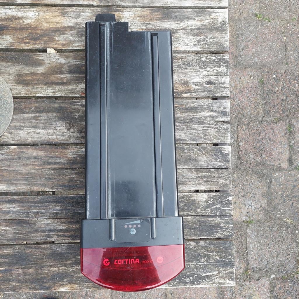 Cortina E-bike Accu met Achterlicht - defect, Ophalen, Gebruikt