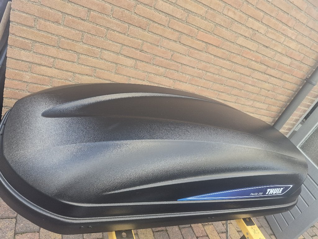 Thule Pacific 200 Dakkoffer - Antraciet/Zwart 410L, Auto diversen, Ophalen, Zo goed als nieuw