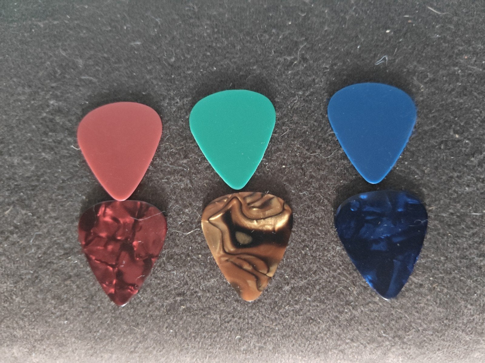 Gratis gitaar plectrums set - diverse kleuren en diktes, Ophalen of Verzenden, Nieuw, Overige typen