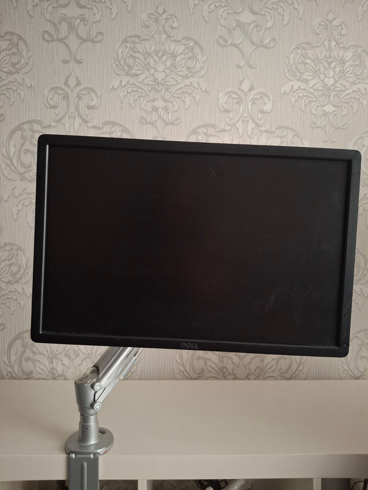 Dell monitoren met verstelbare standaard, Computers en Software, Monitoren, Draaibaar, IPS, Full HD, Ophalen of Verzenden