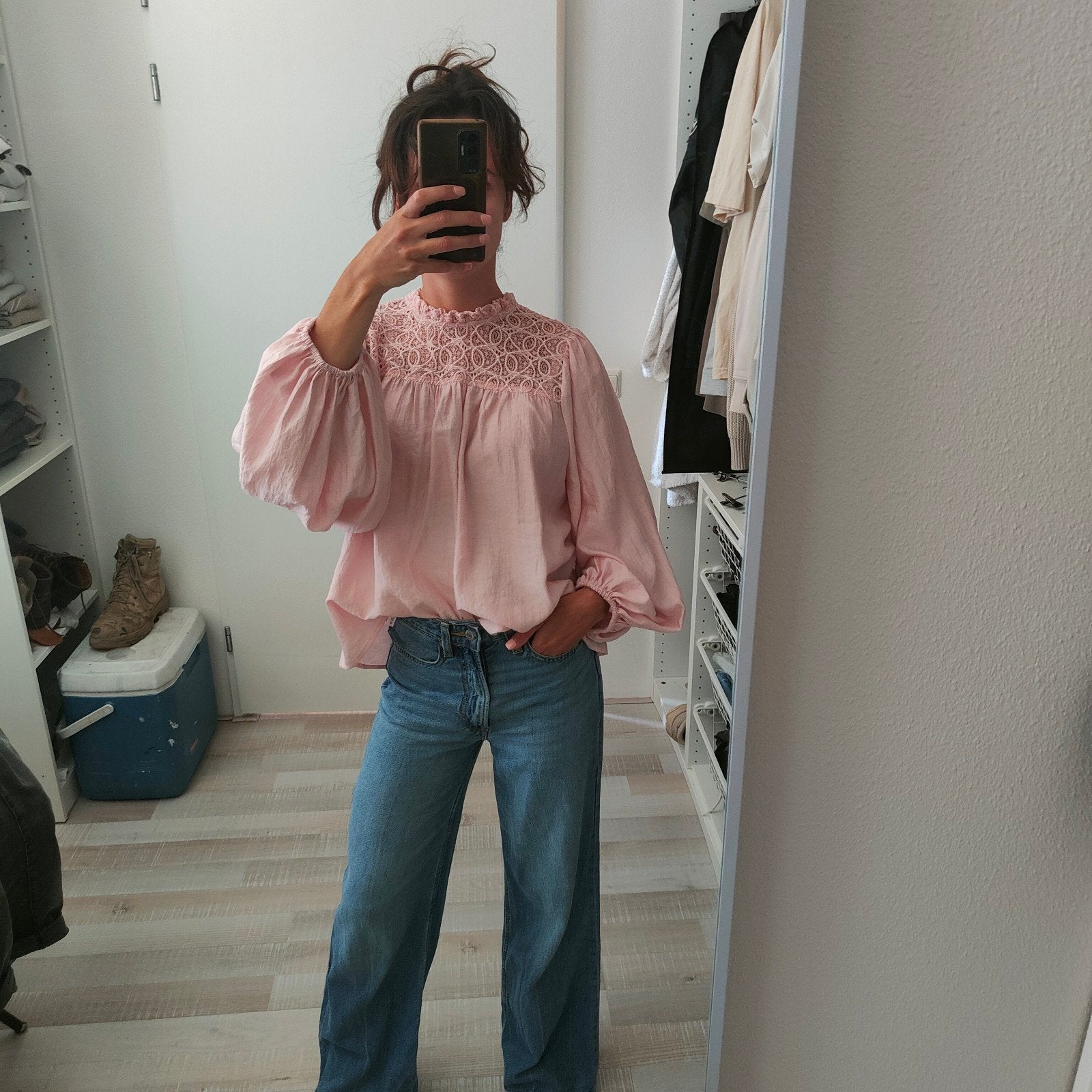 Roze Luunique blouse met kanten details en pofmouwen, Kleding | Dames, Luuunique, Ophalen of Verzenden, Zo goed als nieuw, Roze