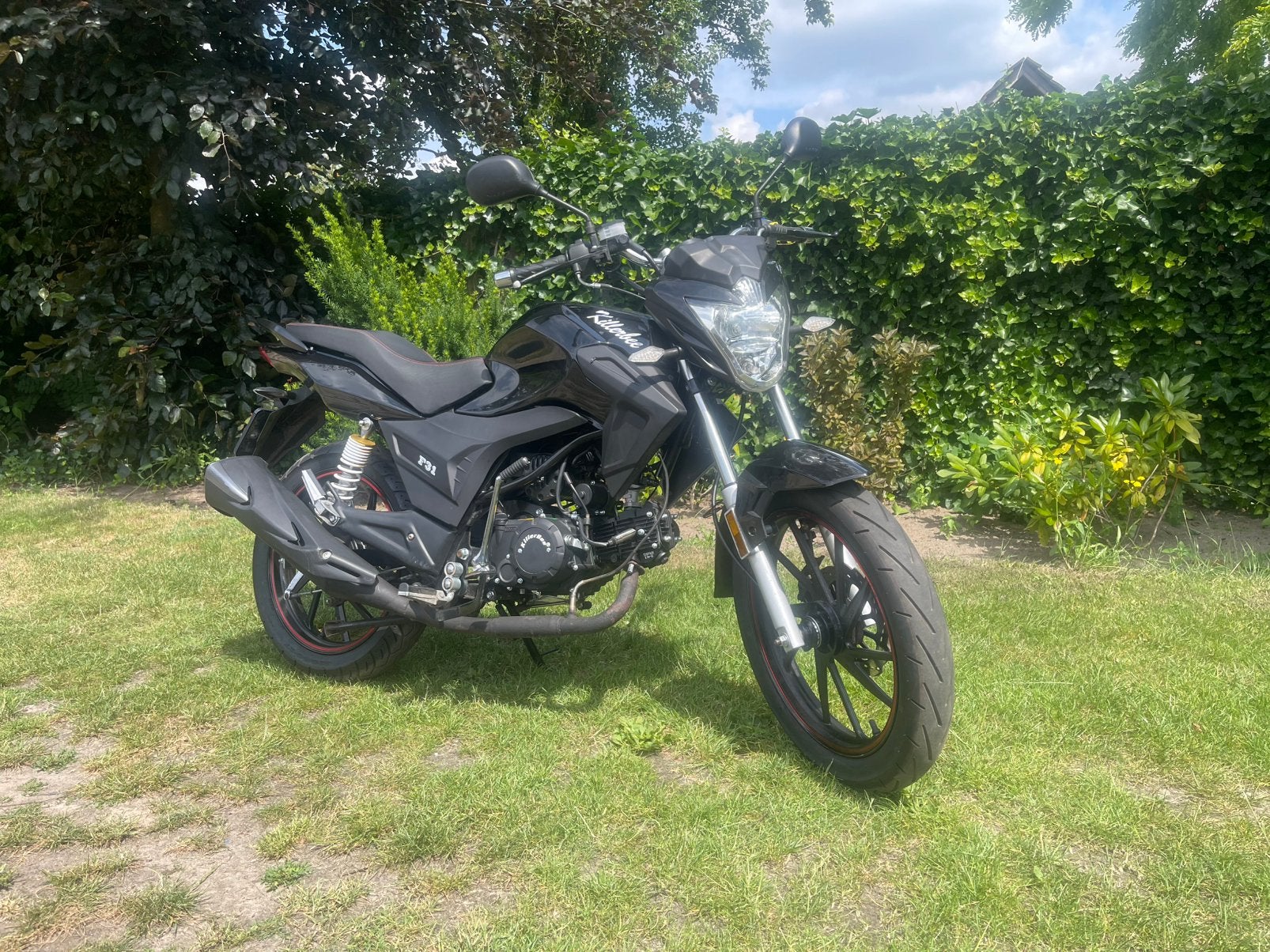 Mooie killerbee f31 schakelbrommer, Ophalen, Maximaal 45 km/u, Nieuw, 4 versnellingen